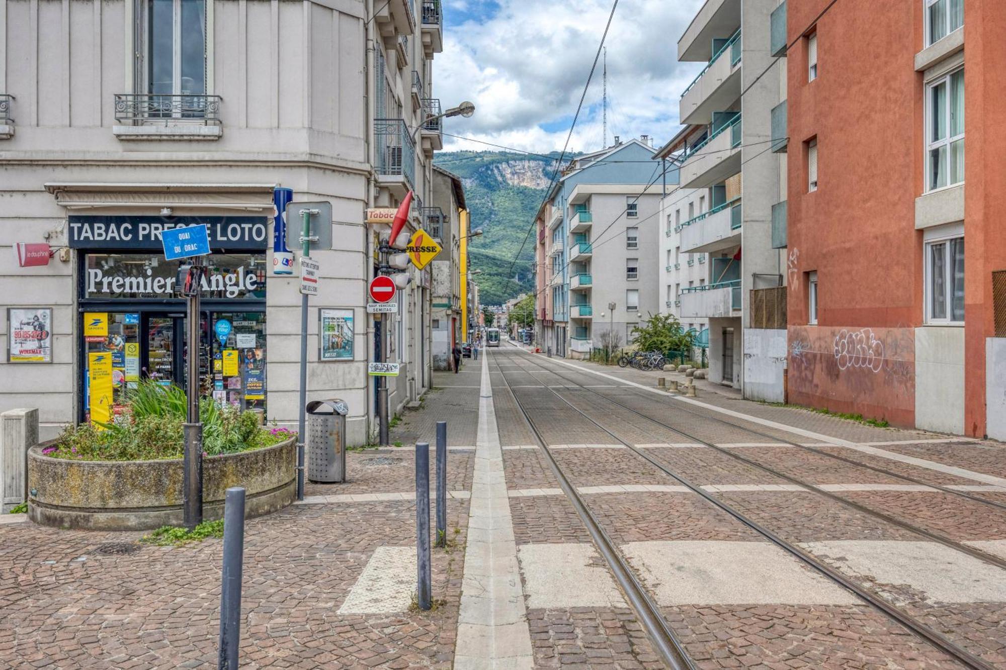 La Residentiel - Cea - Stmicro - Gare Apartment Fontaine  ภายนอก รูปภาพ